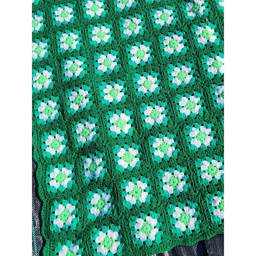Vintage Handmade Granny Square Knitted Afghan Lap Blanket Throw Green Neon White